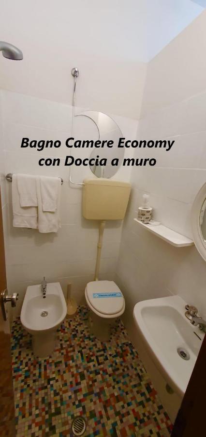 Hotel Alessi** Rimini Eksteriør bilde